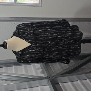 Jaclyn‎ Smith button down blouse Size Large